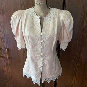 Vintage 1970's Edwardian Victorian Light Pink Paisley Print Lace Trim Bl…